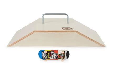 Shred Pyramid Park Skatepark, Tech Deck