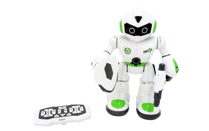 Wisestar Remote Control Robot, Battery Powered, 26 cm